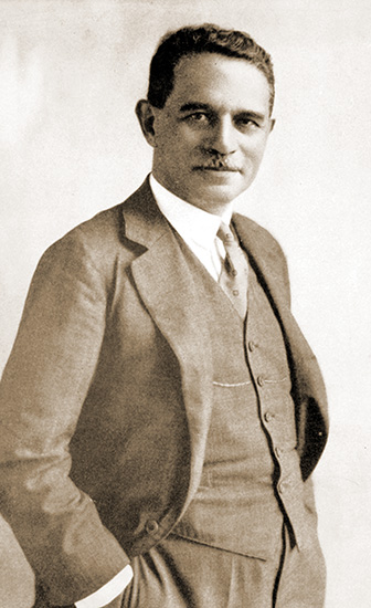 Hillquit-Morris-kheelcenterportrait-color